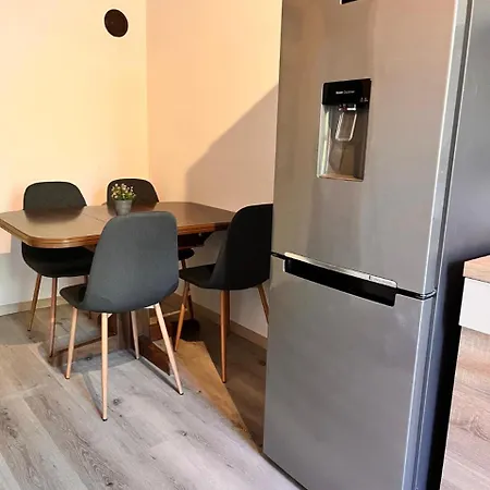 Bon Voyage Ii Μαριμπόρ